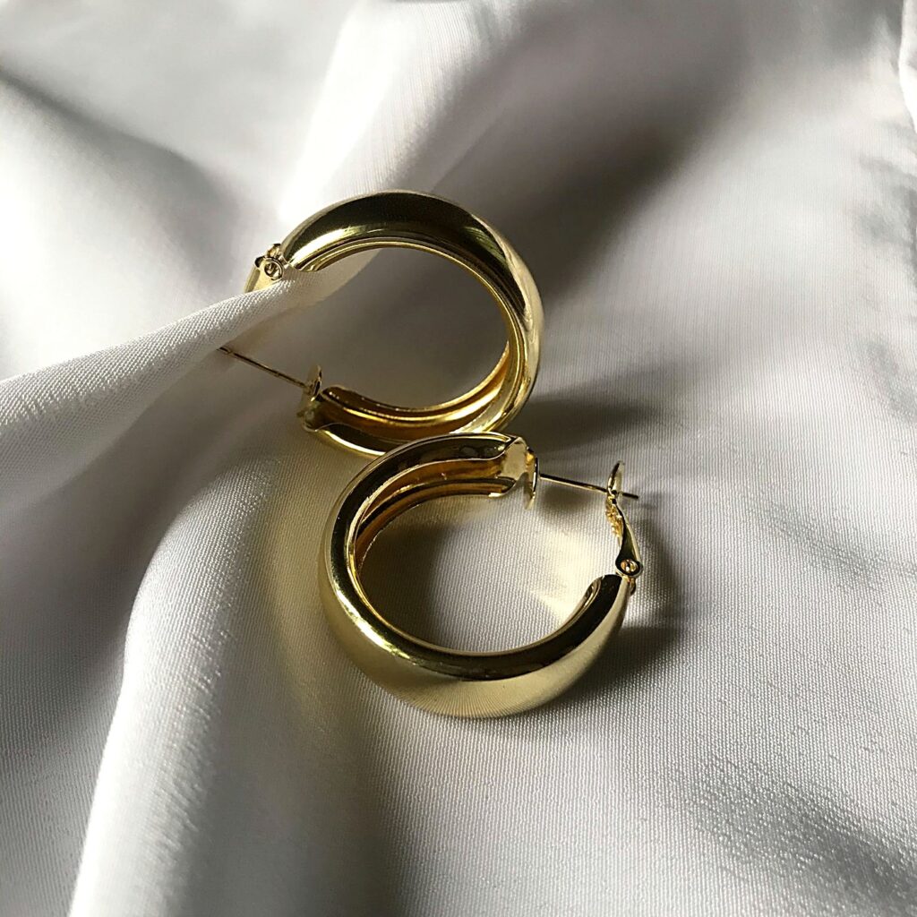 Creolen Lumi in Gold - goldene Ohrringe