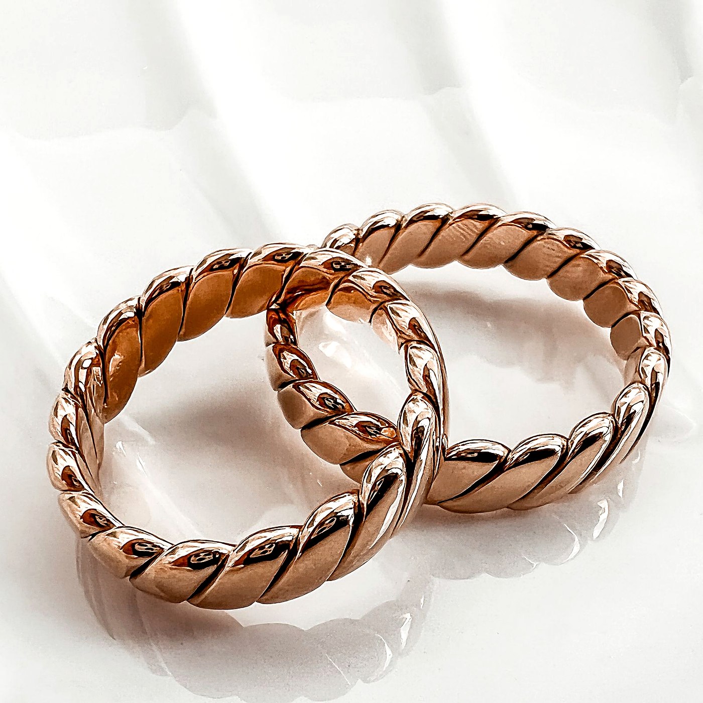 Ring Ella - gedrehter Goldring
