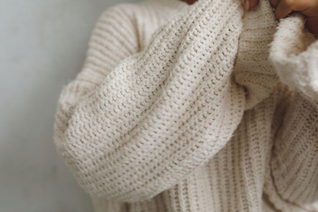Strickjacke ‚Ida‘ – Salbei meliert